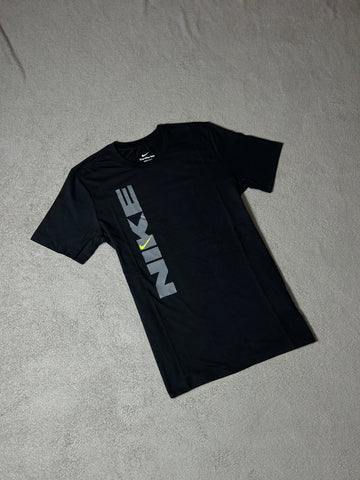 Camiseta Nike Vertical Swoosh