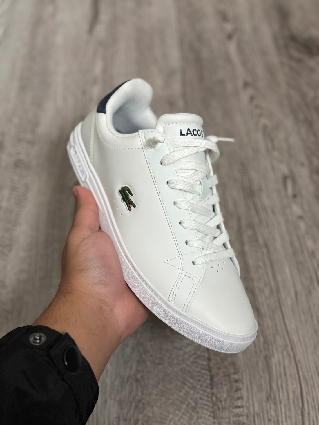 Tênis Lacoste Graduate Pro