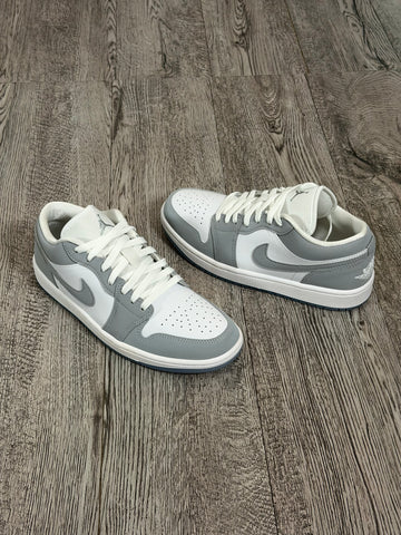 Tênis Jordan 1 Low