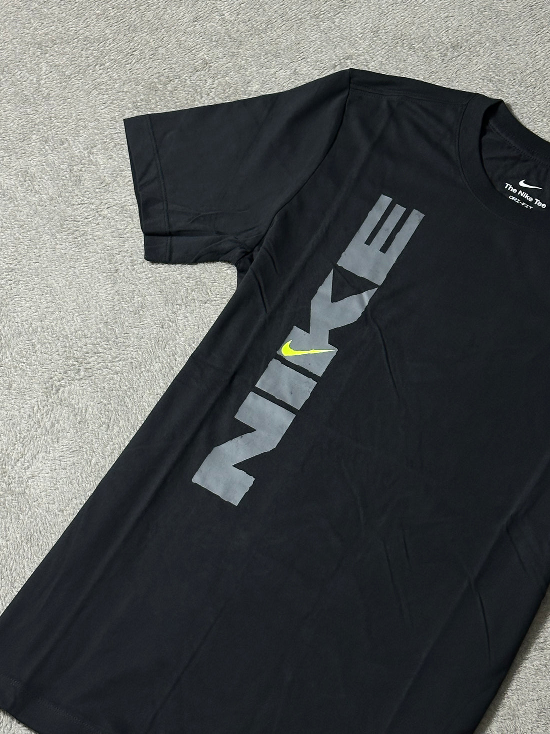 Camiseta Nike Vertical Swoosh