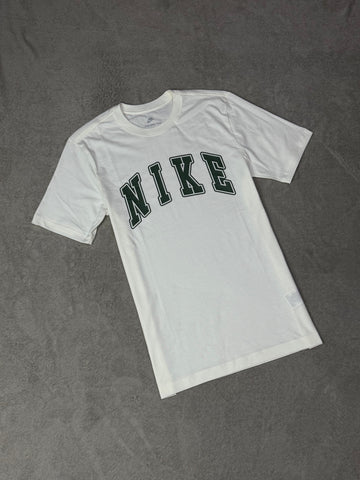 Camiseta Nike Old School