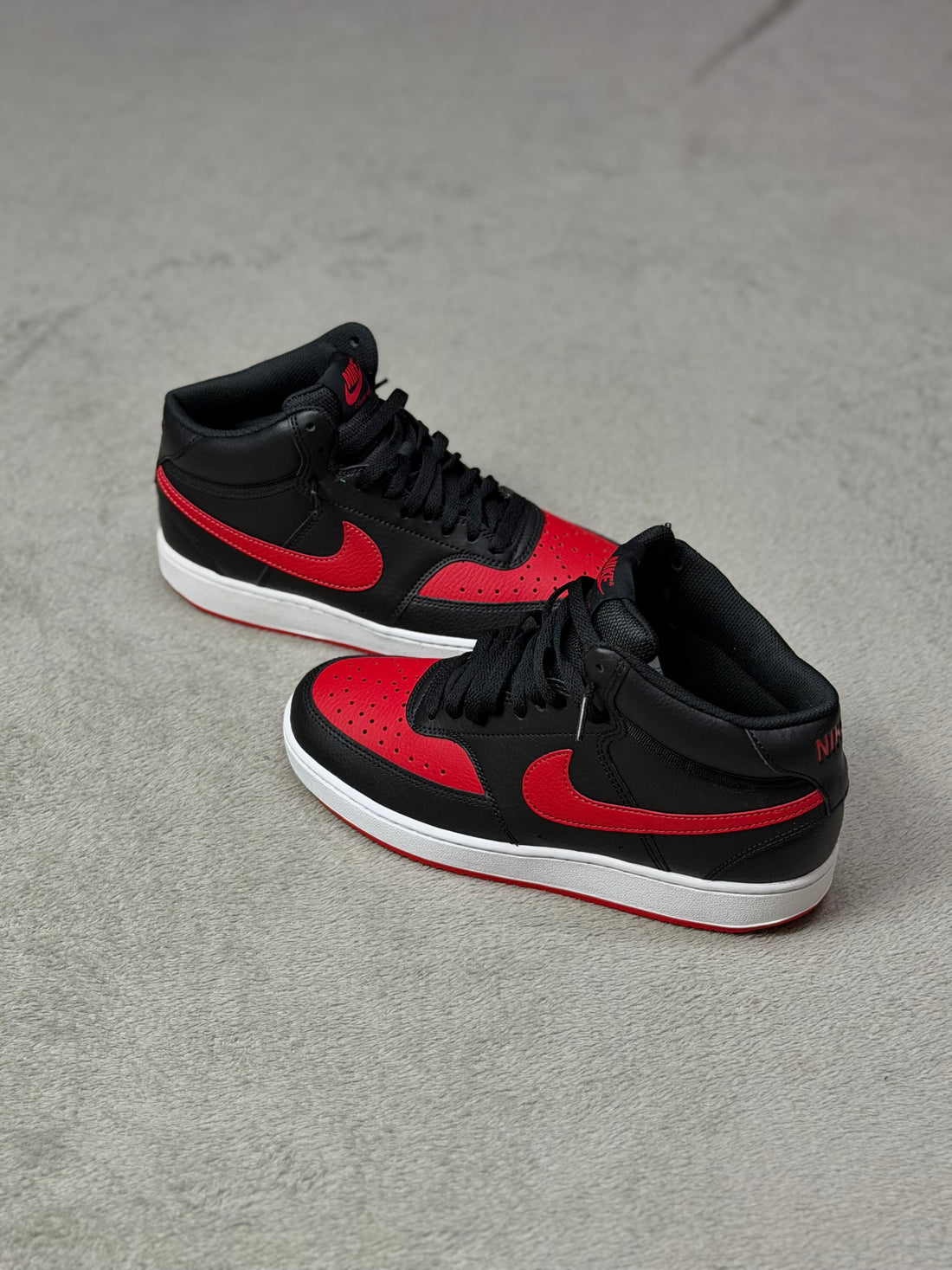 Tênis Nike Court Vision Mid