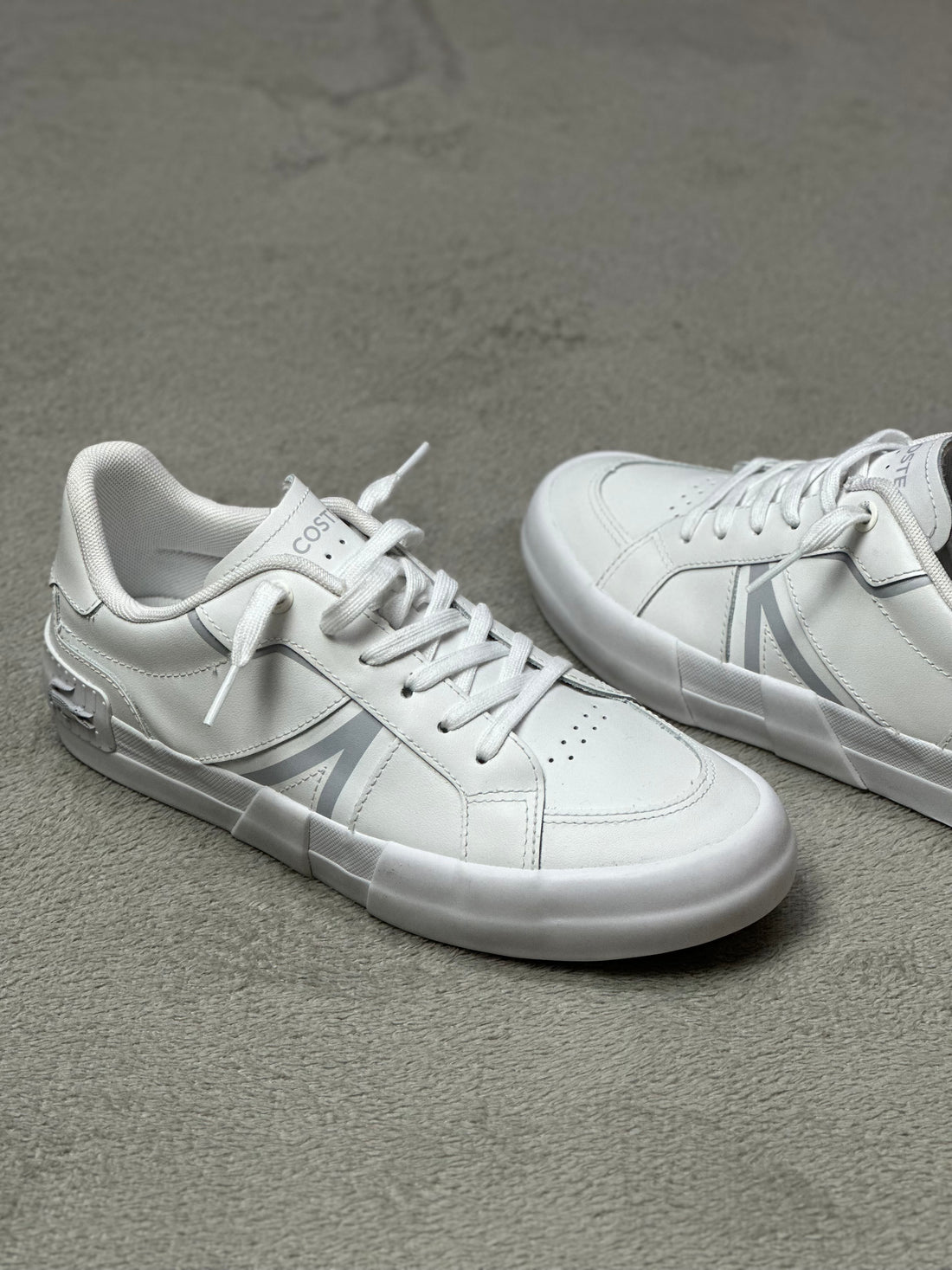 Tênis Lacoste L004